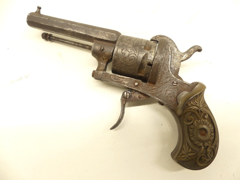 REVOLVER DE POCHE A BROCHE. REVOLVER DE POCHE A BROCHE.