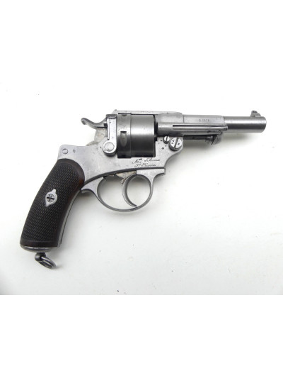 REVOLVER REGLEMENTAIRE...