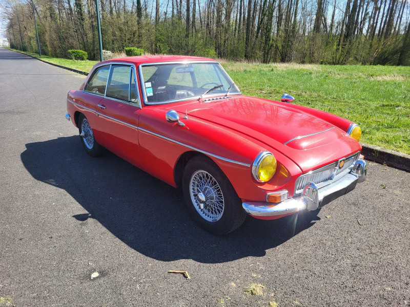 MG B GT de 1967 en très bon état