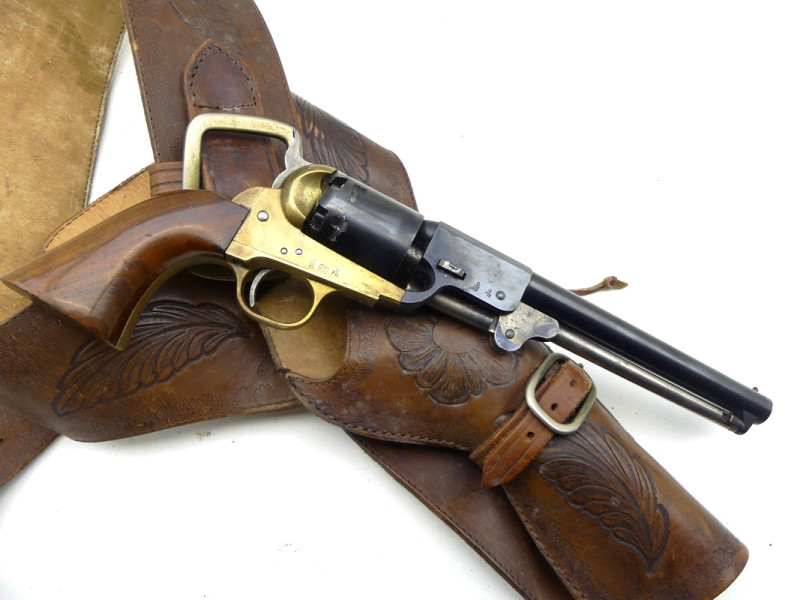 REPLIQUE REVOLVER PIETTA REB COLT NAVY 1851.