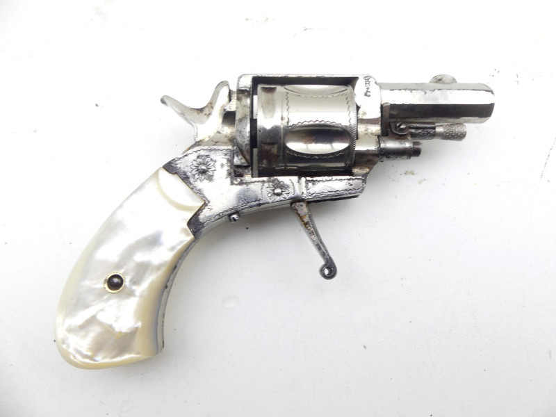 REVOLVER DE POCHE BRITISH BULLDOG PRIX DE TIR.