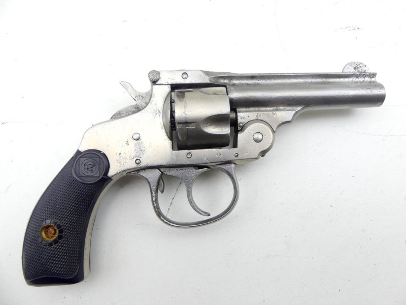 HARRINGTON RICHARDSON PREMIER REVOLVER.