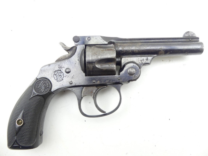 REVOLVER SMITH & WESSON 32 D.A FOURTH MODEL.