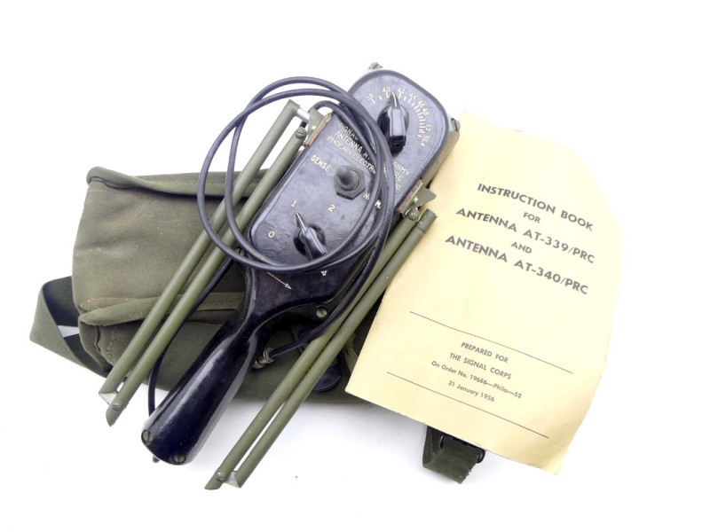 ANTENNE DE CAMPAGNE AT-339/PRC US ARMY.