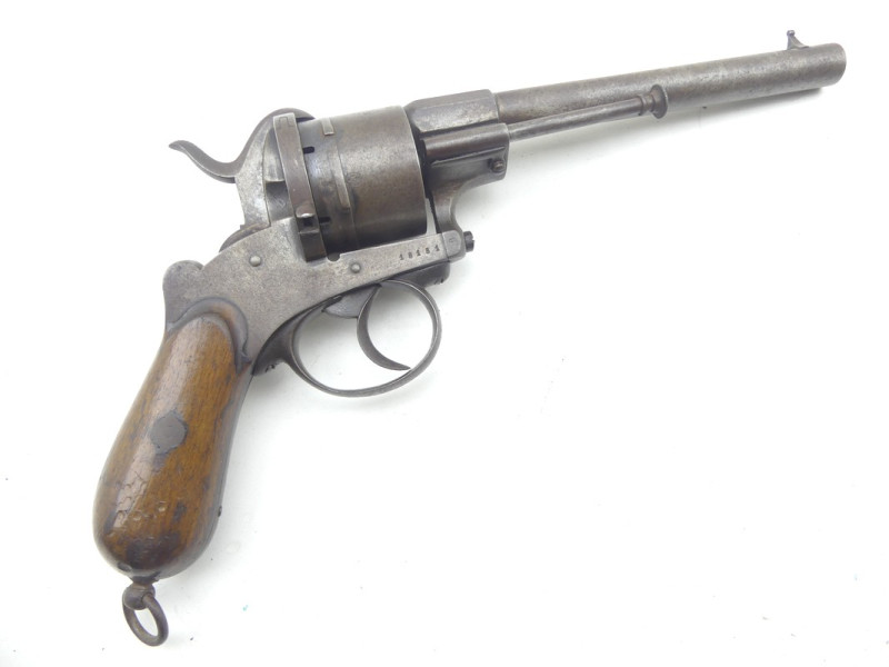 REVOLVER A BROCHE TYPE LEFAUCHEUX.