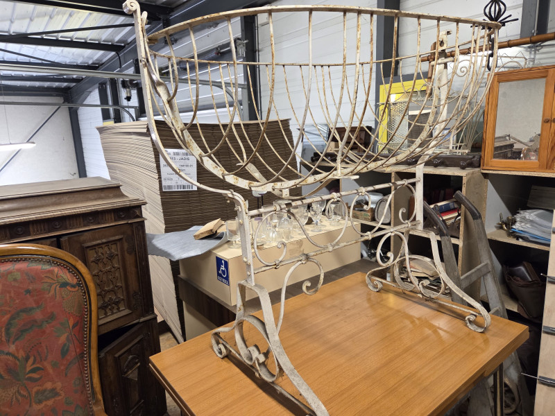 BERCEAU STYLE CORBEILLE