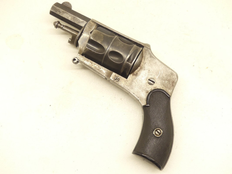 REVOLVER VELODOG HAMMERLESS. REVOLVER VELODOG HAMMERLESS.