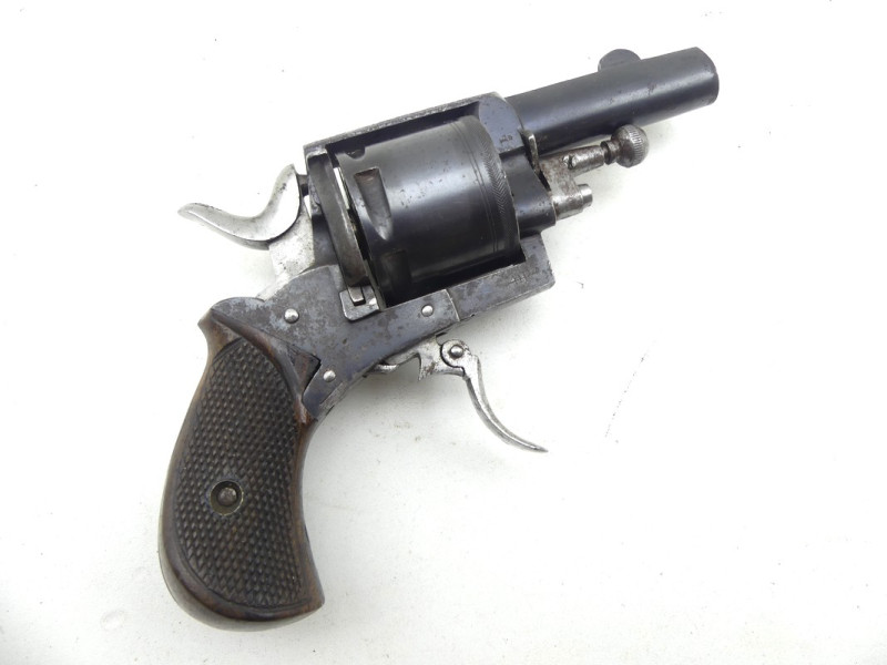 REVOLVER DE POCHE BRITISH BULLDOG.