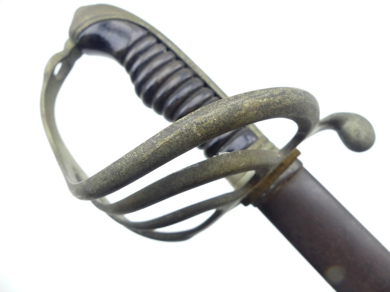 SABRE OFFICIER INFANTERIE Mle 1882 MANUACTURE ARMES ET CYCLES.