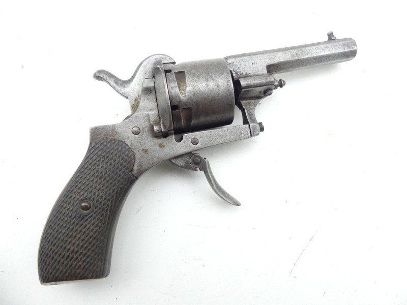 REVOLVER DE POCHE TYPE LEFAUCHEUX.