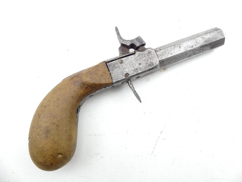 PISTOLET COUP DE POING XIXe.
