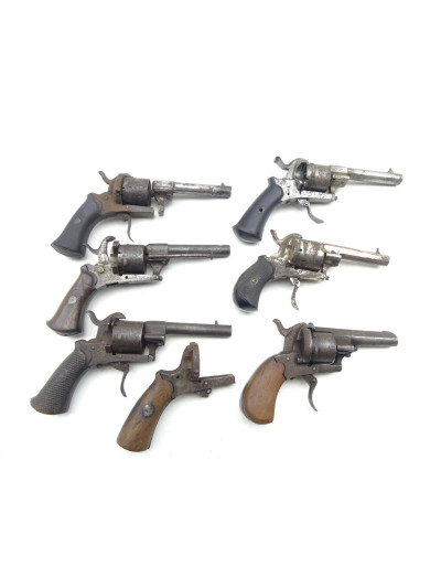 LOT DE 7 REVOLVERS DE POCHE...