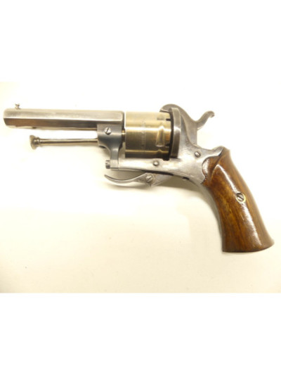 REVOLVER DE POCHE TYPE LEFAUCHEUX.