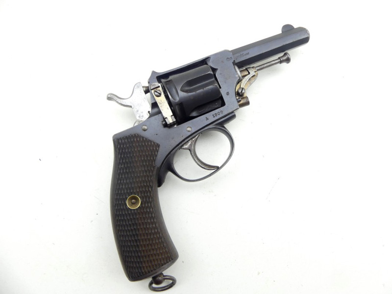 REVOLVER LE MUNICIPAL.