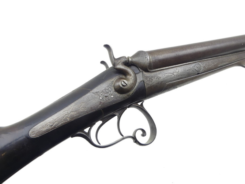 FUSIL DE CHASSE A CHIENS LACOUTURE A PERCUSSION CENTRALE.
