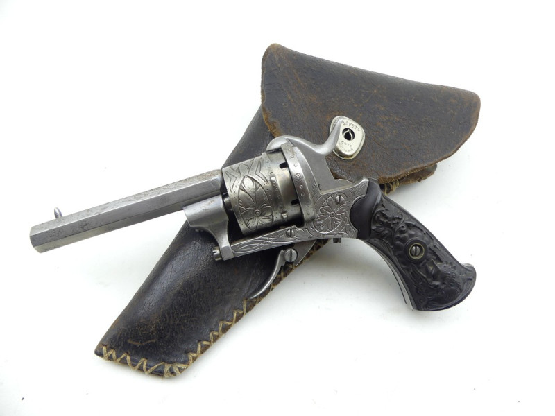 REVOLVER DE POCHE TYPE LEFAUCHEUX.