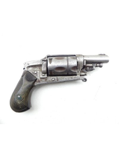 REVOLVER VELODOG HAMMERLESS.