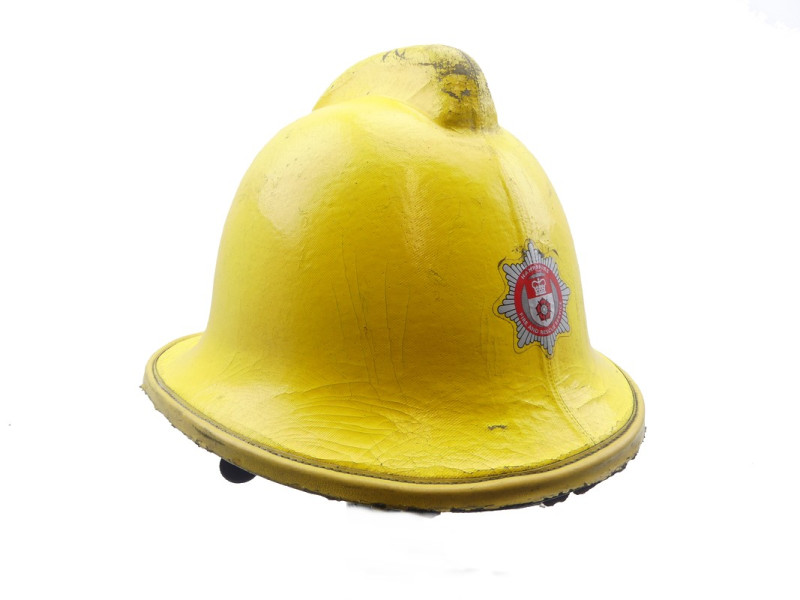 CASQUE DE POMPIER ANGLAIS.
