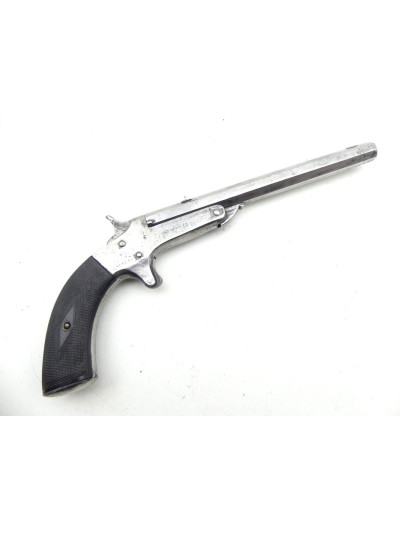 PISTOLET MONOCOUP CALIBRE 22.