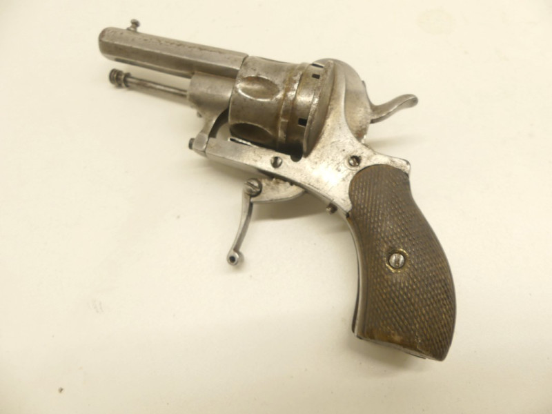 REVOLVER DE POCHE A BROCHE. REVOLVER DE POCHE A BROCHE.