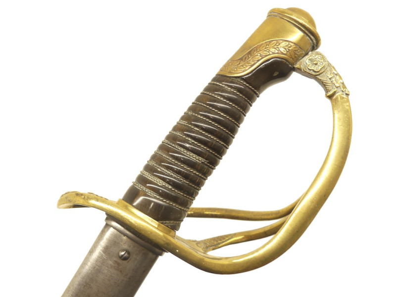 SABRE D'OFFICIER DE CAVALERIE LEGERE MODELE 1822. SABRE D'OFFICIER DE CAVALERIE LEGERE MODELE 1822.