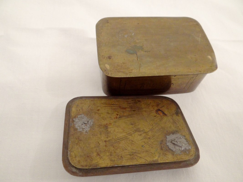 Ancien Petit Coffret à Bijoux En Laiton - Art Populaire Et Artisanat De Tranchée - Origine France