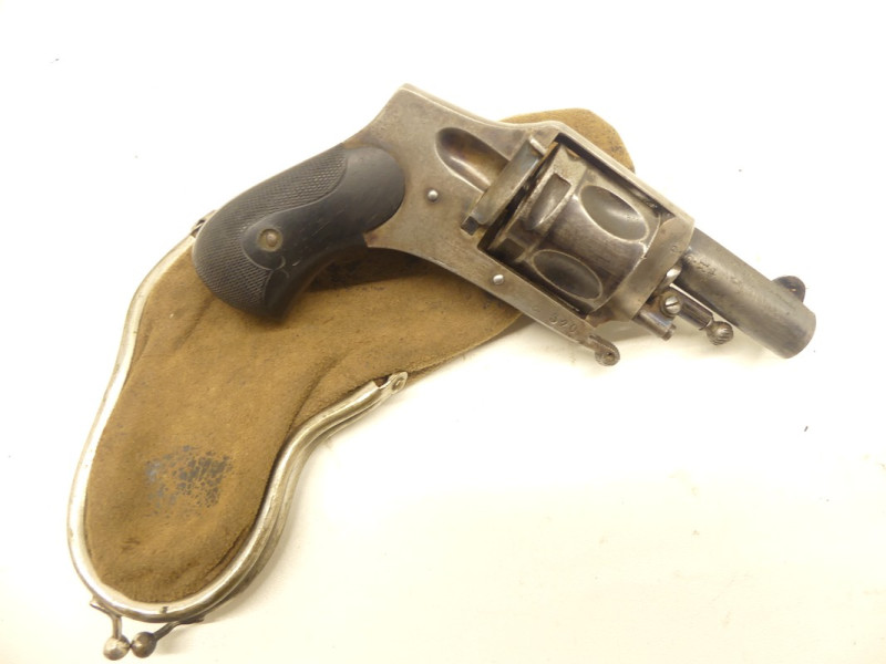 REVOLVER DE POCHE BRITISH BULLDOG HAMMERLESS MANUFACTURE D’ARMES ET CYCLES DE ST-ETIENNE.